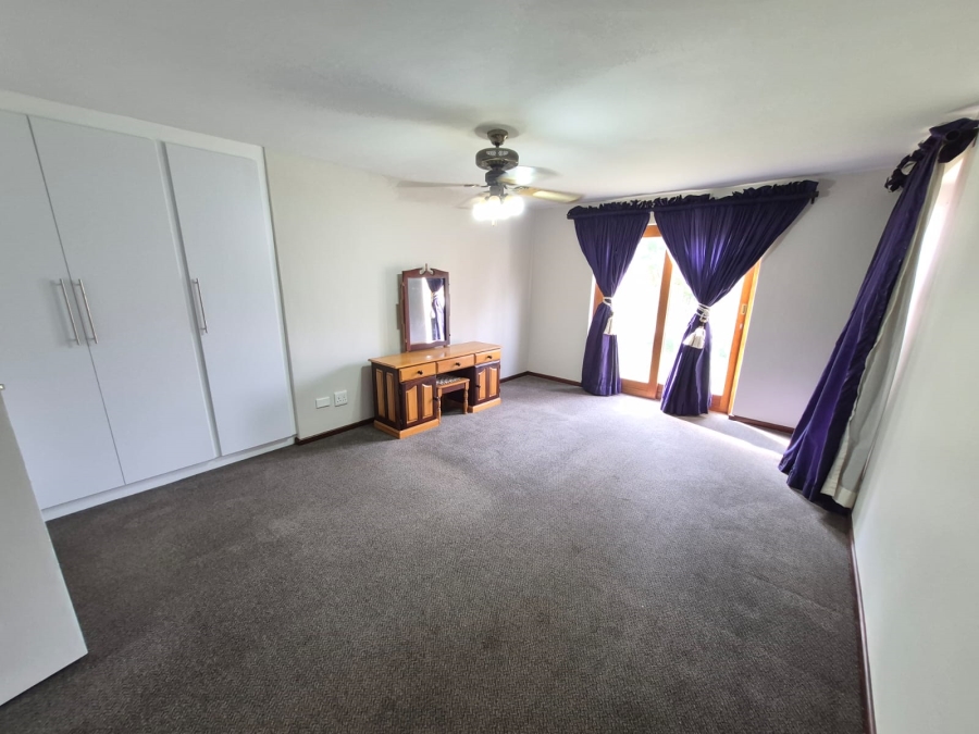 5 Bedroom Property for Sale in Bayview Western Cape